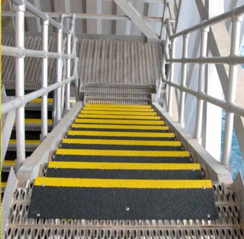 safeguard-hi-traction-and-higlo-traction-step-covers_l safeguard-hi-traction-and-higlo-traction-step-covers_l